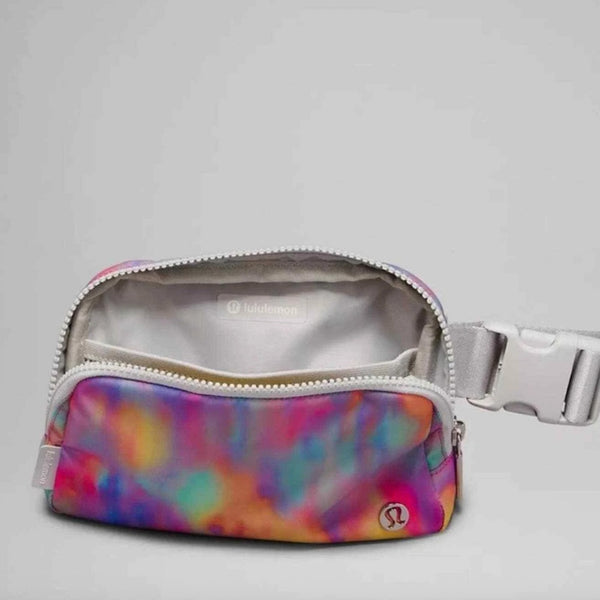 NWT Lululemon Everywhere Crossbody Belt Bag 1L