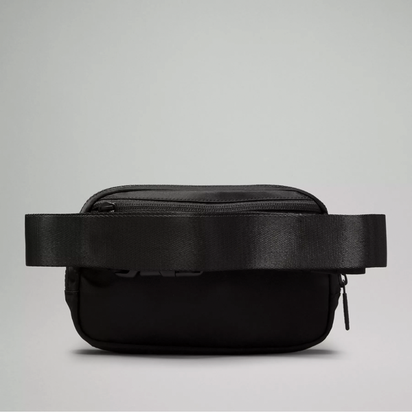 Lululemon Everywhere Crossbody Belt Bag 1L