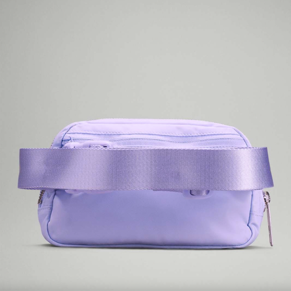 Lululemon Everywhere Crossbody Belt Bag 1L - Purple