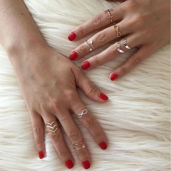 Dainty best sale midi rings