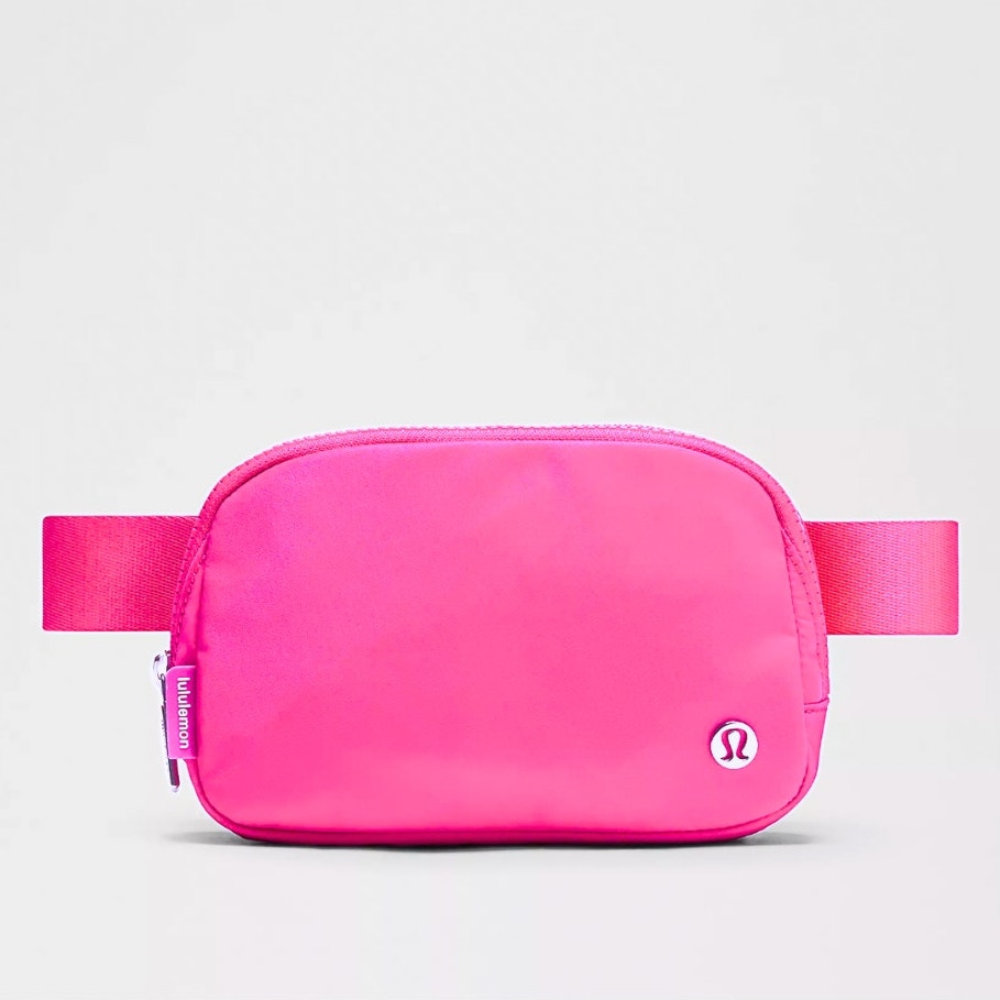 Lululemon Everywhere Crossbody Belt Bag 1L - Sonic Pink