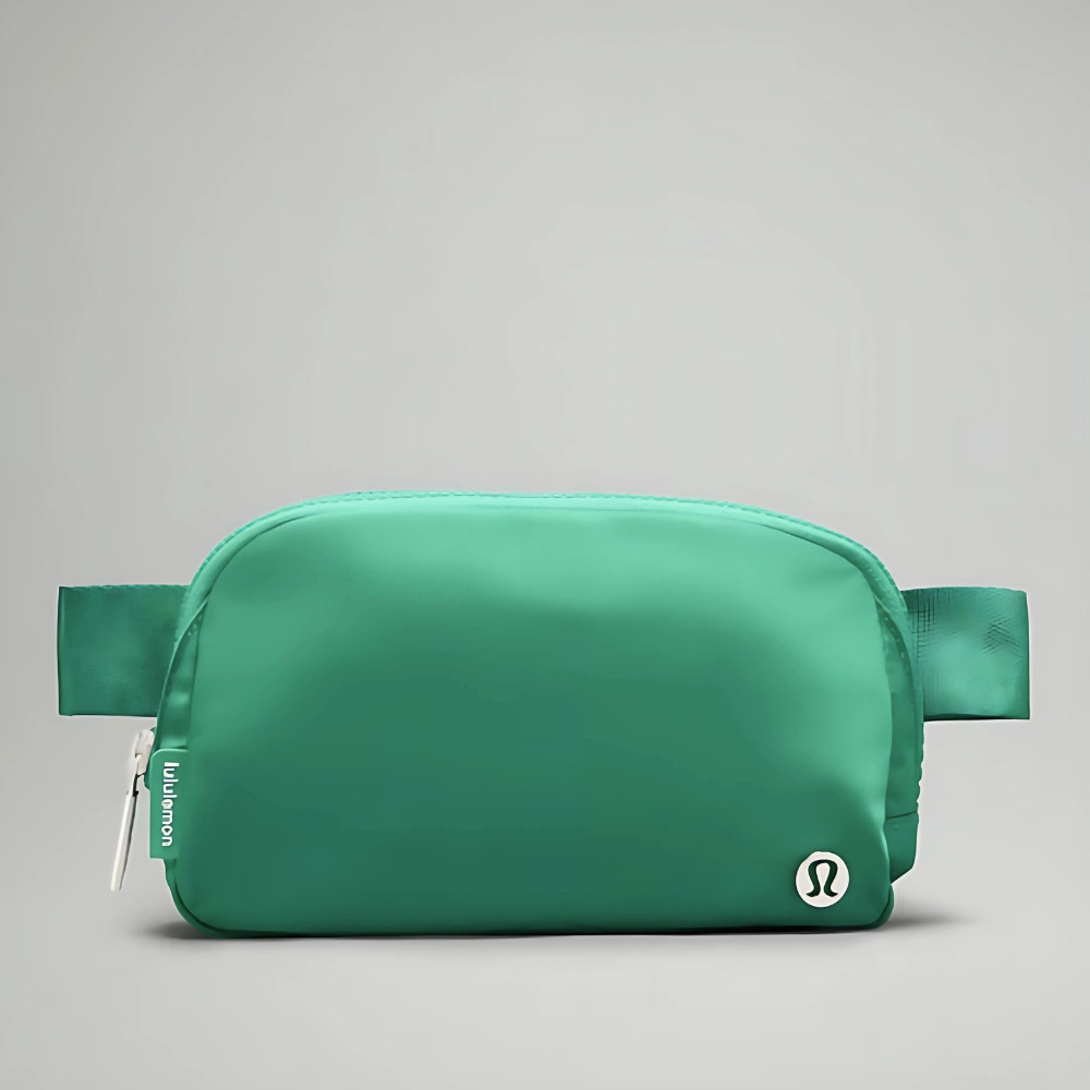 Lululemon Everywhere Crossbody Belt Bag Lululemon Everywhere Crossbody Belt Bag