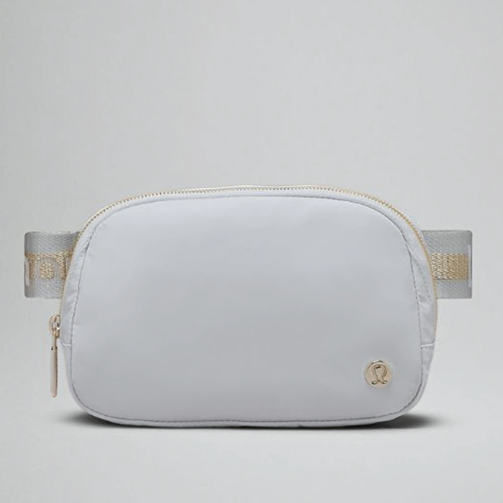 Lululemon Everywhere Wordmark Crossbody Belt Bag 1L Lululemon Everywhere Wordmark Crossbody Belt Bag 1L