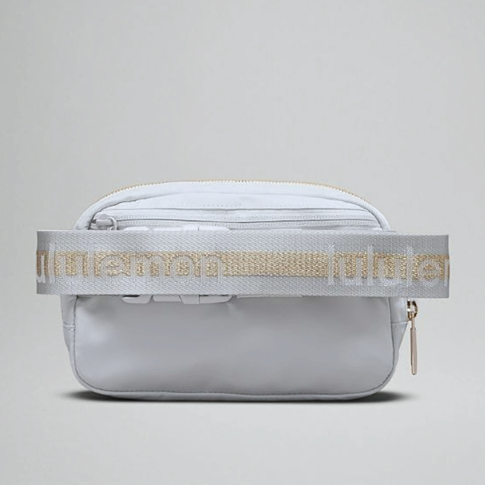 Lululemon Belt Bag White And Gold Lululemon Athletica Bags Lululemon Everywhere Belt Bag L Lululemon Belt Bag White And Gold Lululemon Athletica Bags Lululemon Everywhere Belt Bag L