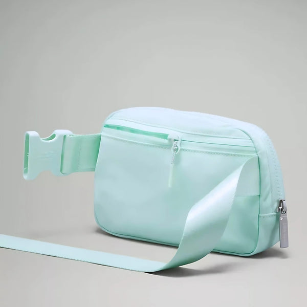 Lululemon Everywhere Crossbody Belt Bag 1L - Blue Mint Breeze