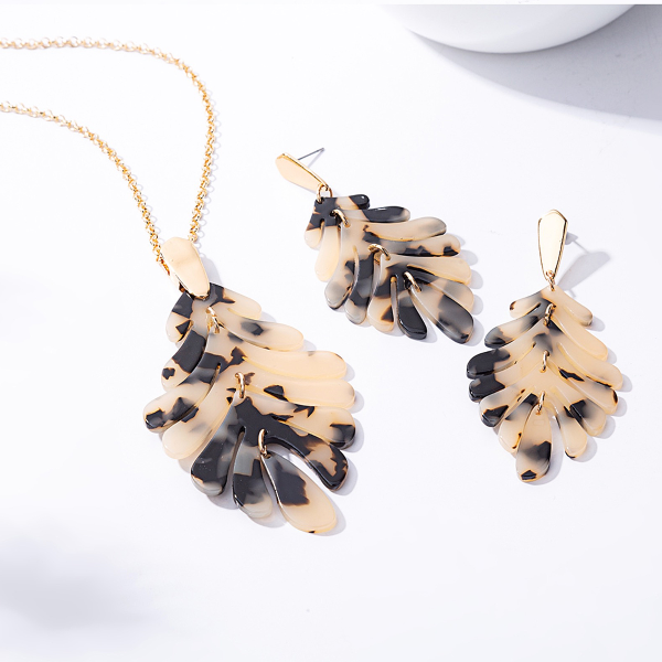 Leaf Necklace and Earrings Set - Light Tortoise