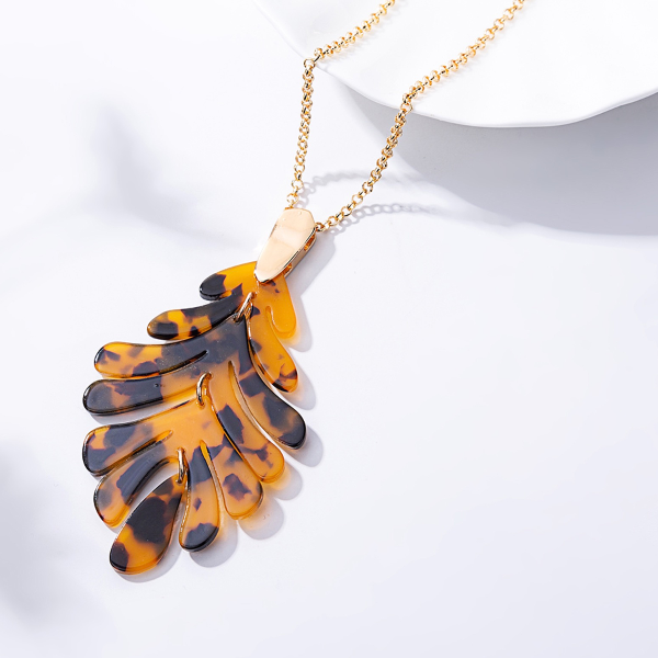 Leaf Necklace and Earrings  Set - Tortoise